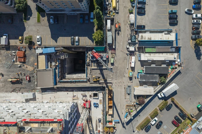Vue du puits du futur bâtiment auxiliaire des Halles
